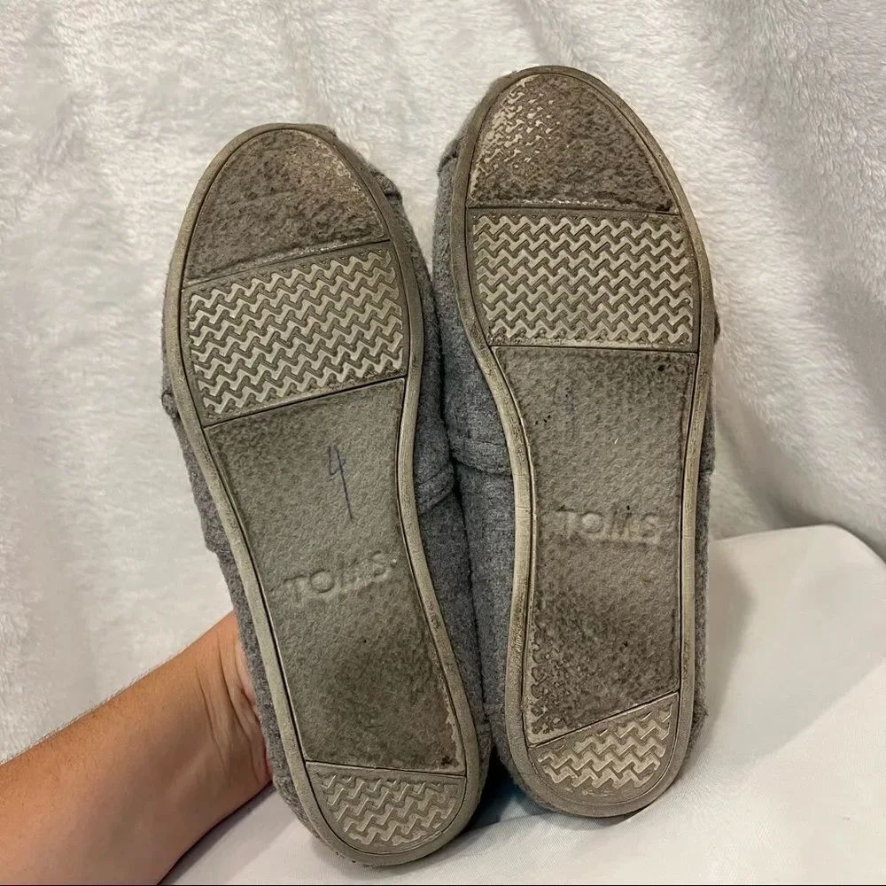 TOMS Wool Classic Slip-On - Picture 9 of 12